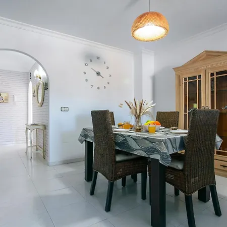 Sunstay Adriana Flat Ii Апартаменти