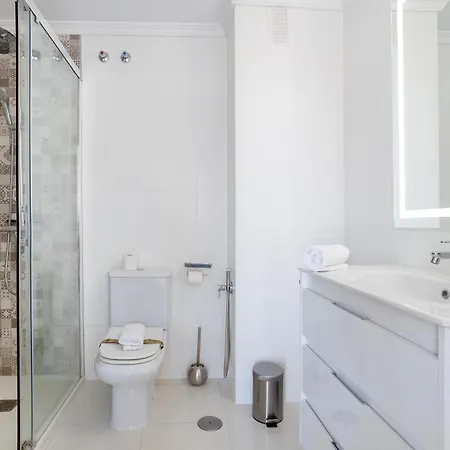 Sunstay Adriana Flat Ii Апартаменти